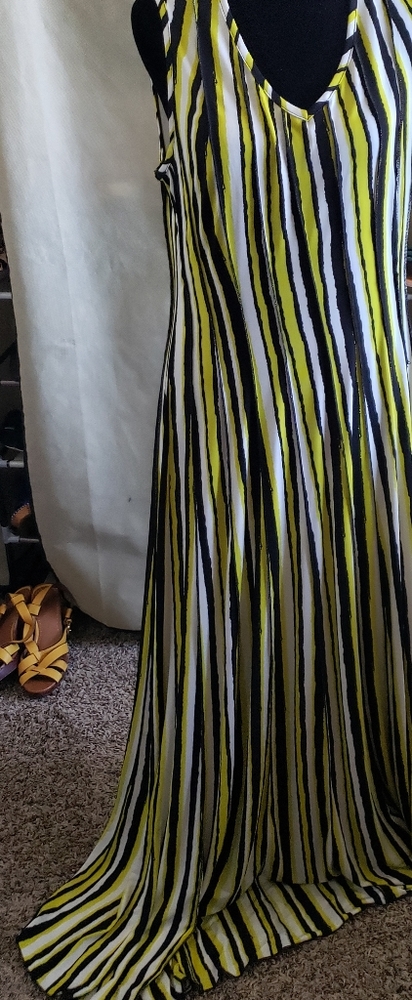 Black/yellow/white dress